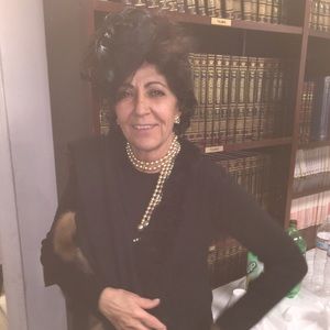 Meet your Posher, Dorothy